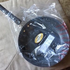 NWT The Pampered Chef 10” Saute pan